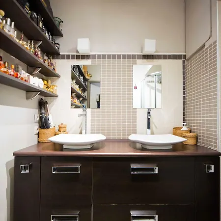 Apartment Grand 3 Pieces#loft#2 Chambres#canal Saint Martin *